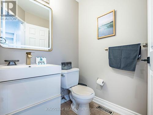 3221 Redpath Circle, Mississauga, ON - Indoor Photo Showing Bathroom