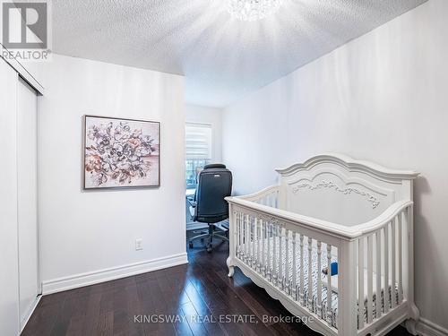 3221 Redpath Circle, Mississauga, ON - Indoor Photo Showing Bedroom