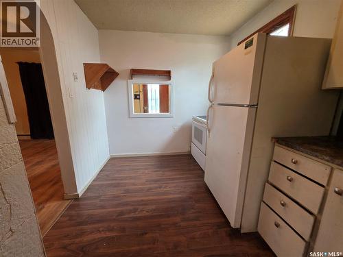 927 North Railway Street E, Swift Current, SK - Indoor