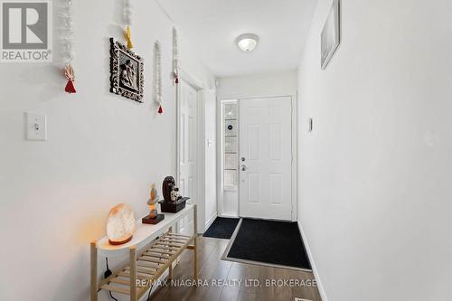 2 - 9 Lakeshore Road, St. Catharines (Lakeshore), ON - Indoor Photo Showing Other Room