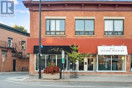 1109 Wellington Street W, Ottawa, ON 