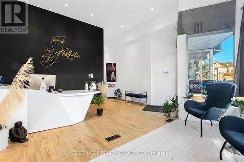 1109 Wellington Street W, Ottawa, ON 