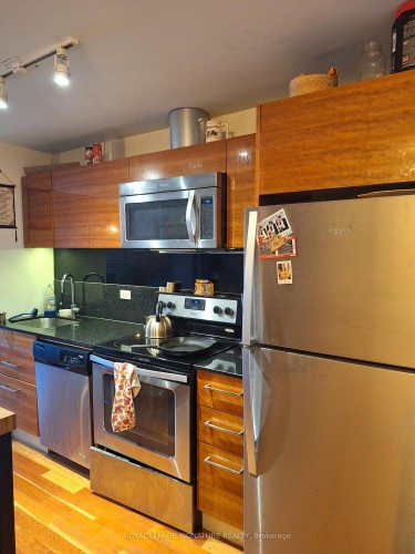 204-390 Cherry Street, Toronto, ON - Indoor Photo Showing Kitchen With Stainless Steel Kitchen