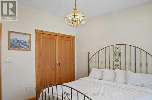 315 Shoreline Avenue, South Bruce Peninsula, ON - Indoor Photo Showing Bedroom