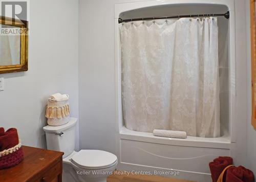 315 Shoreline Avenue, South Bruce Peninsula, ON - Indoor Photo Showing Bathroom