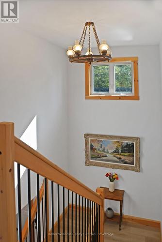 315 Shoreline Avenue, South Bruce Peninsula, ON - Indoor Photo Showing Other Room
