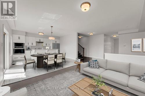 76 Hitchman Street, Brant, ON - Indoor Photo Showing Living Room