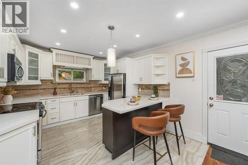 156 Queen Street, Sarnia, ON - Indoor Photo Showing Kitchen With Upgraded Kitchen