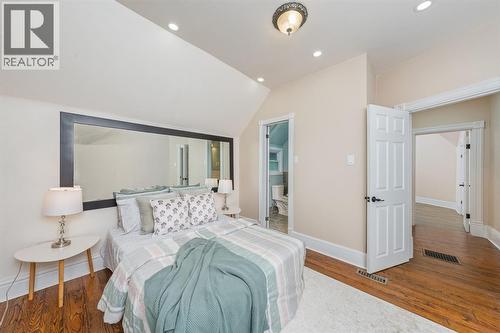 156 Queen Street, Sarnia, ON - Indoor Photo Showing Bedroom