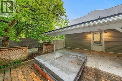 156 Queen Street, Sarnia, ON - Outdoor