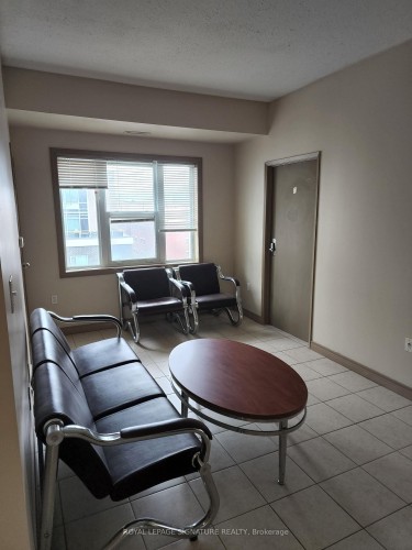 202-251 Lester Street, Waterloo, ON - Indoor