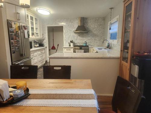 1 Wilkinson Crescent, Portage La Prairie, MB - Indoor Photo Showing Kitchen