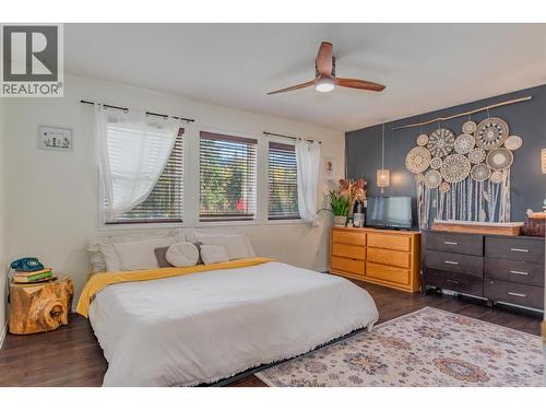 1518 3B Highway, Fruitvale, BC - Indoor Photo Showing Bedroom