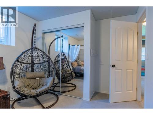 1518 3B Highway, Fruitvale, BC - Indoor Photo Showing Other Room