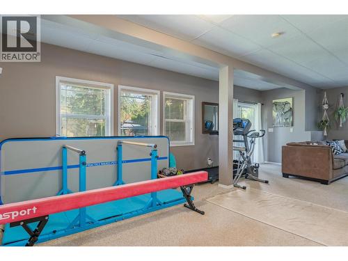 1518 3B Highway, Fruitvale, BC - Indoor Photo Showing Gym Room