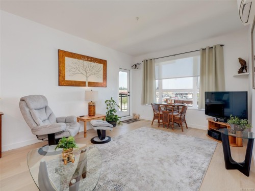 307-3564-A Ryder Hesjedal Way, Colwood, BC - Indoor Photo Showing Living Room
