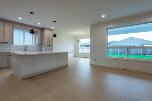 748 Beaver Creek Blvd, Campbell River, BC 