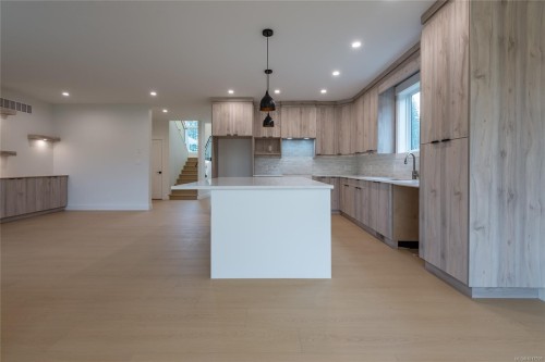 748 Beaver Creek Blvd, Campbell River, BC 