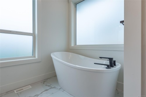 748 Beaver Creek Blvd, Campbell River, BC 