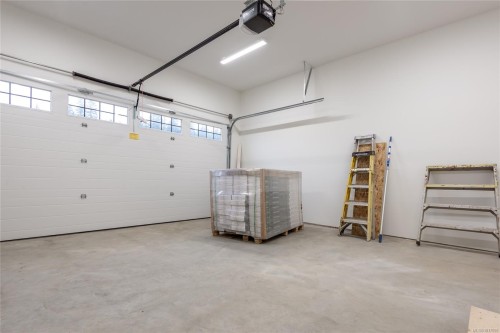 748 Beaver Creek Blvd, Campbell River, BC 