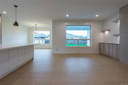 748 Beaver Creek Blvd, Campbell River, BC 