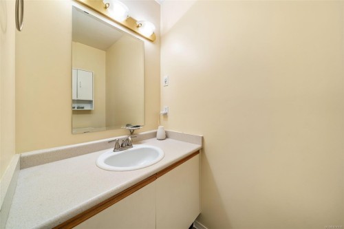 1-2516 Dingwall St, Duncan, BC 