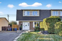 4127 Rue Fafard  Laval (Chomedey), QC H7T 1V7
