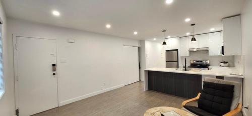 Overall view - 8428 Av. Papineau, Montréal (Ahuntsic-Cartierville), QC - Indoor Photo Showing Kitchen