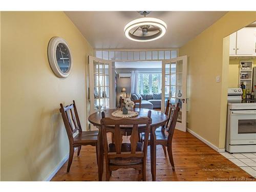 45 Tavener, Picadilly, NB 