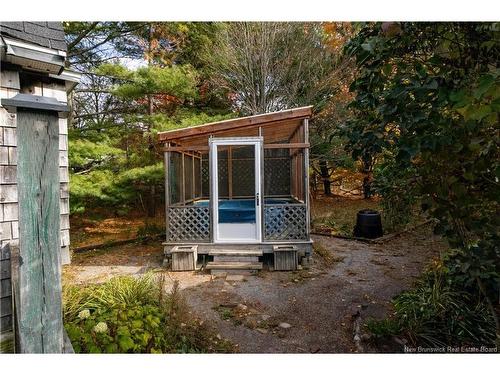 45 Tavener, Picadilly, NB 