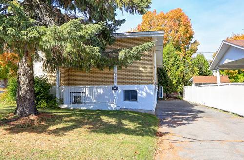 Face arrière - 451 Boul. Bourassa, Saint-Jérôme, QC - Outdoor