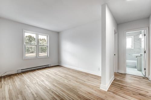 Salon - 6-5 Av. Windsor, Montréal (Lachine), QC - Indoor Photo Showing Other Room