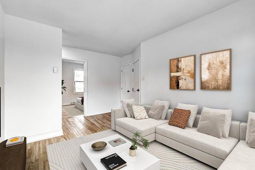 Salon - 6-5 Av. Windsor, Montréal (Lachine), QC - Indoor Photo Showing Living Room