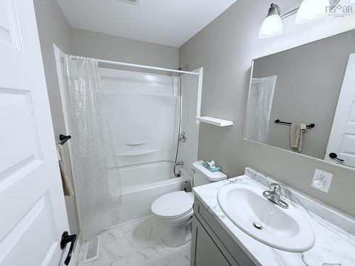 84 Roosevelt Avenue, Truro, NS 