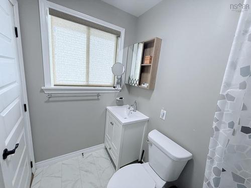 84 Roosevelt Avenue, Truro, NS 