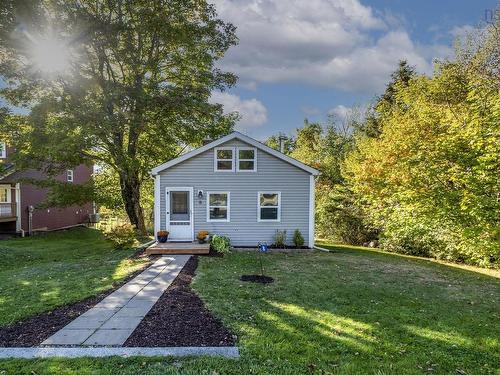 8 Bakery Lane, Enfield, NS 