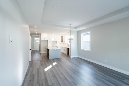 669 Sanderson Rd, Ladysmith, BC 