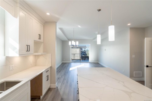 669 Sanderson Rd, Ladysmith, BC 