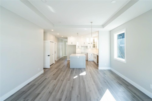 669 Sanderson Rd, Ladysmith, BC 