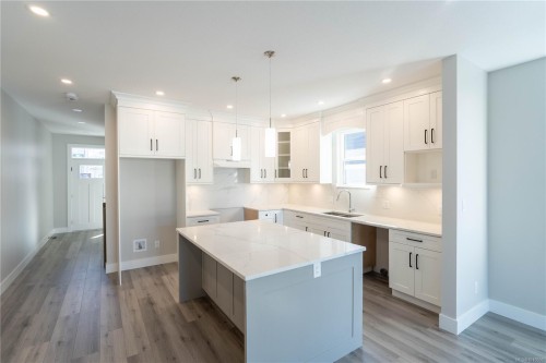 669 Sanderson Rd, Ladysmith, BC 