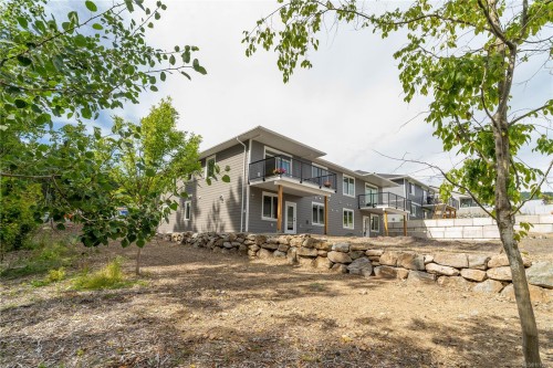 669 Sanderson Rd, Ladysmith, BC 