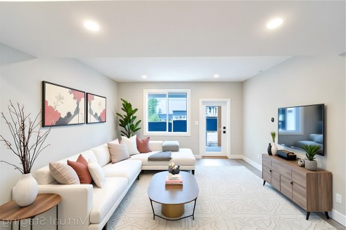 669 Sanderson Rd, Ladysmith, BC 