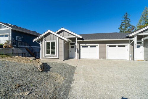 669 Sanderson Rd, Ladysmith, BC 