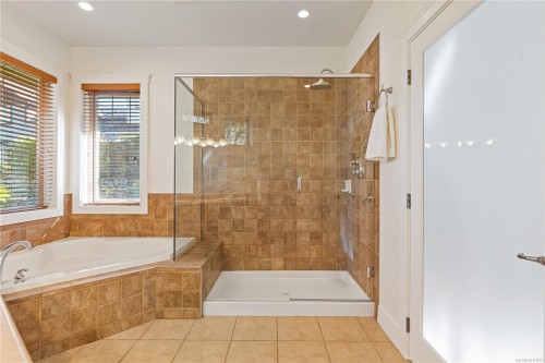 2151 Harrow Gate, Langford, BC 