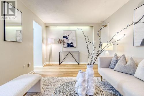 101 - 921 Midland Avenue, Toronto, ON - Indoor