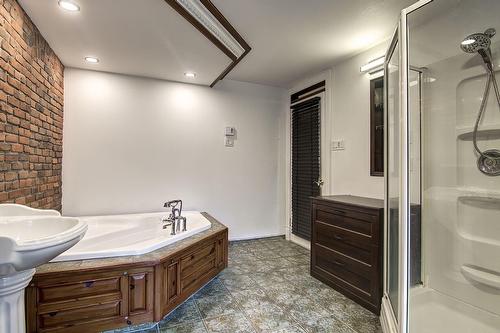 Bathroom - 1846 Rue St-Timothée, Montréal (Ville-Marie), QC 