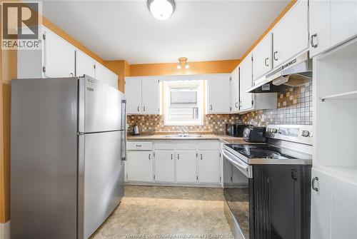 884 Jos Janisse Avenue, Windsor, ON - Indoor Photo Showing Kitchen With Double Sink