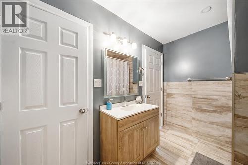 884 Jos Janisse Avenue, Windsor, ON - Indoor Photo Showing Bathroom