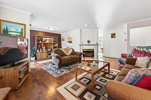 2271 Park Drive, Kamloops, BC - Indoor Photo Showing Living Room With Fireplace