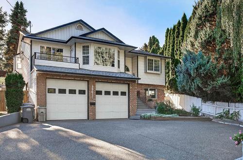 2271 Park Drive, Kamloops, BC - Outdoor With Facade